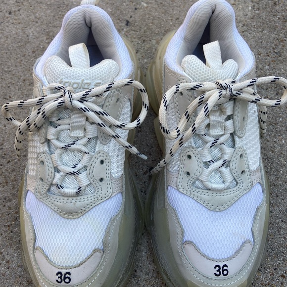 Triple S size 6! Great Shape and ready to send to you! - Picture 1 of 10